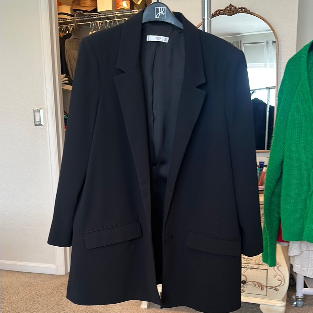 Black Women's Boyfriend Blazer by Mango suit